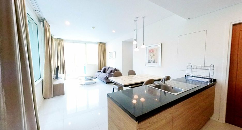 For rent 2 bed condo in Watthana, Bangkok