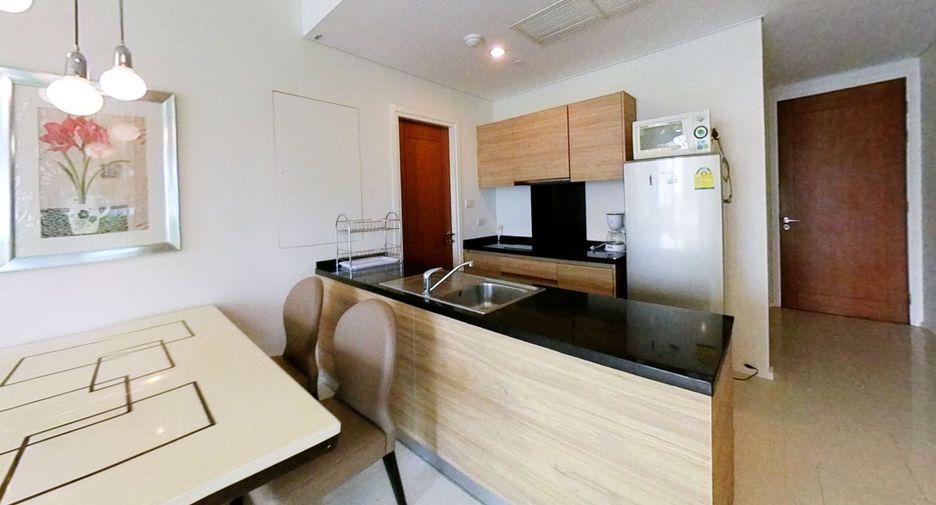 For rent 2 bed condo in Watthana, Bangkok