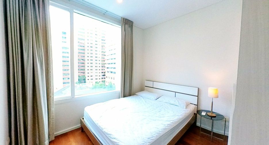 For rent 2 bed condo in Watthana, Bangkok