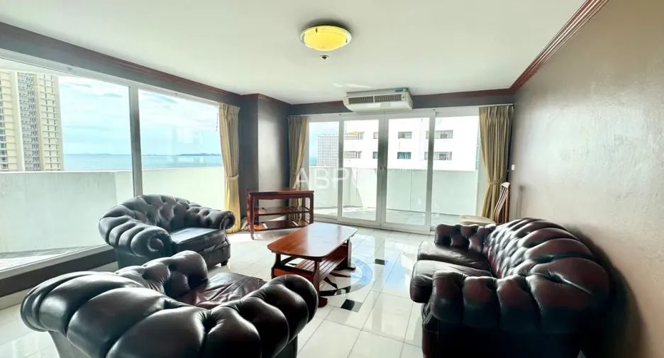 出租 和 出售 4 卧室 公寓 在 Jomtien, 芭提雅