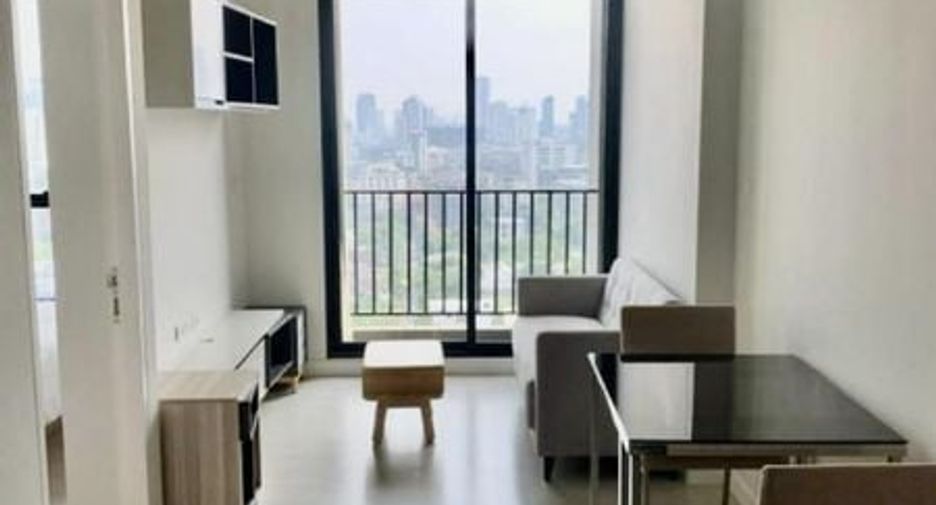 For rent 1 bed condo in Watthana, Bangkok