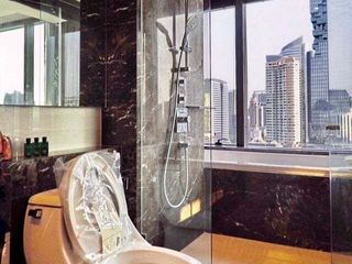 For rent 2 Beds condo in Bang Rak, Bangkok