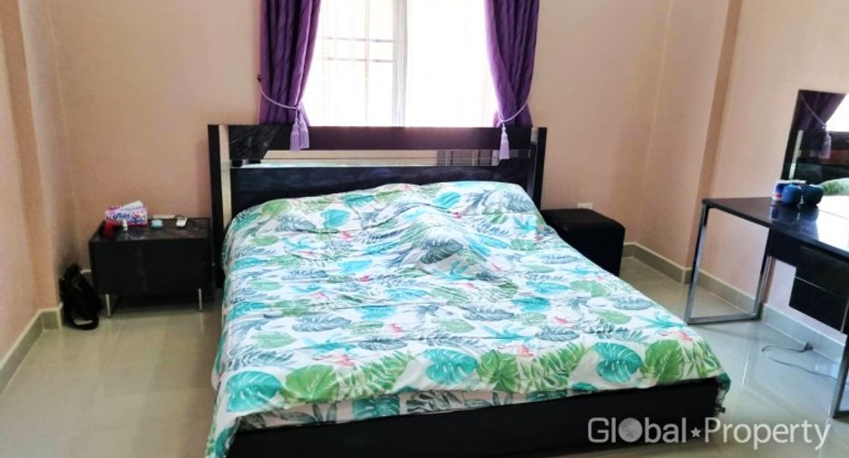 À vendre 2 chambres maison à East Pattaya, Pattaya