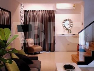 For rent 4 Beds townhouse in East Pattaya, Pattaya