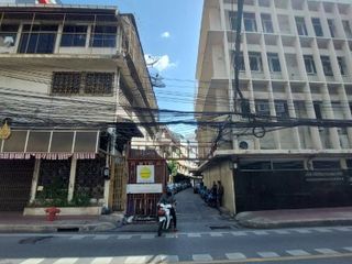 For sale 3 bed apartment in Samphanthawong, Bangkok