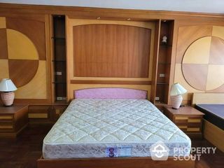 For sale 4 bed condo in Bang Na, Bangkok