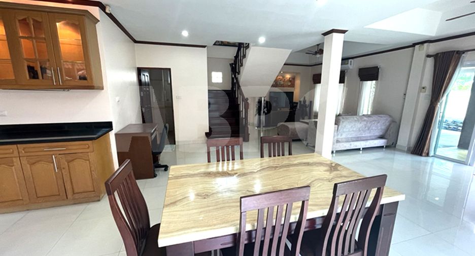 For sale 5 ベッドルーム house in Bang Lamung, Chonburi