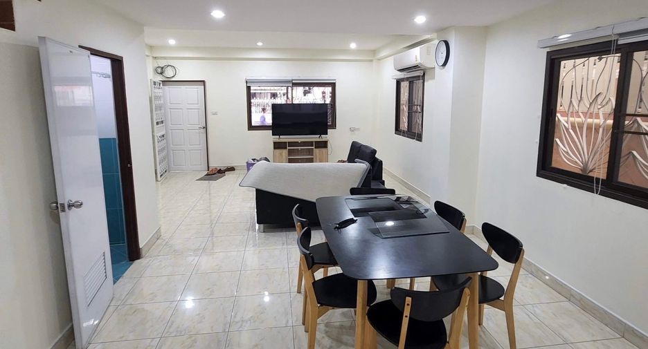 For rent そして for sale 2 ベッドルーム townhouse in South Pattaya, Pattaya
