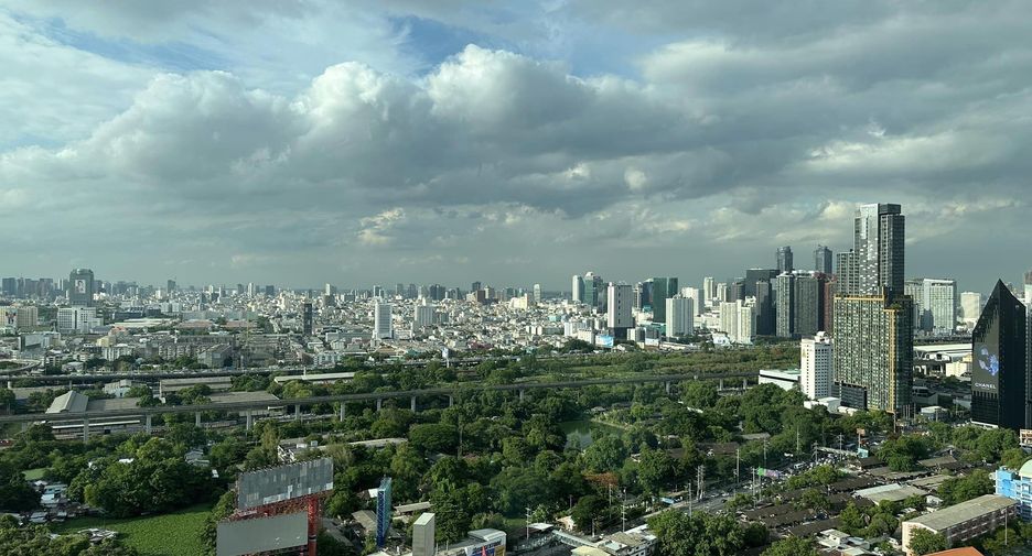 For sale 1 bed condo in Pathum Wan, Bangkok