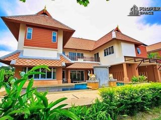 For rent 7 Beds villa in East Pattaya, Pattaya