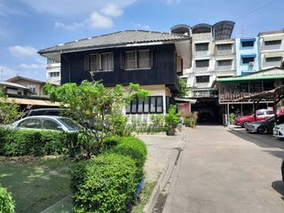 For sale land in Phaya Thai, Bangkok