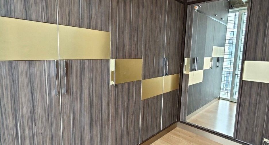 For sale 5 Beds townhouse in Mueang Nonthaburi, Nonthaburi
