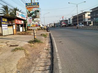 For sale 4 bed townhouse in Kaeng Khro, Chaiyaphum