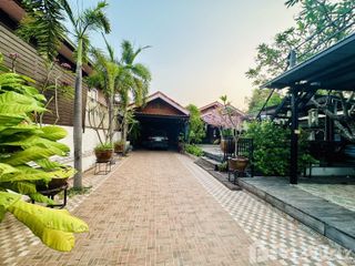For sale 5 Beds house in Mueang Udon Thani, Udon Thani