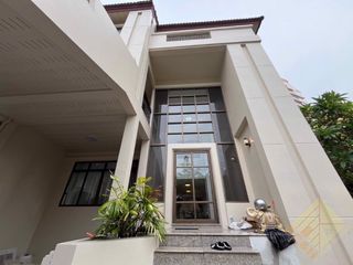 For rent 4 bed townhouse in South Pattaya, Pattaya