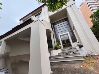 For rent 4 bed townhouse in South Pattaya, Pattaya