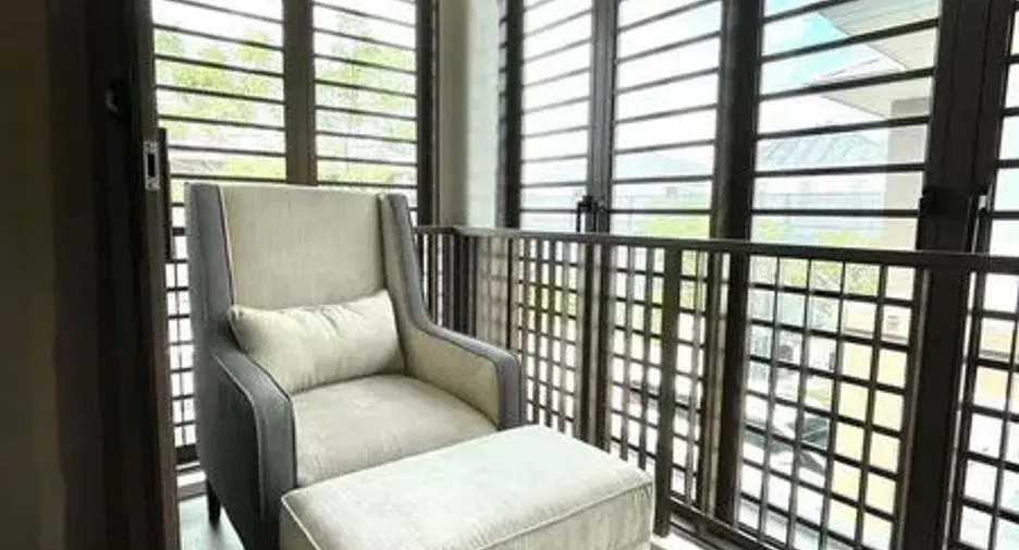 Casa en alquiler de 4 habitaciones en Bang Kapi, Bangkok