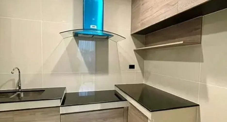 Casa en alquiler de 4 habitaciones en Bang Kapi, Bangkok