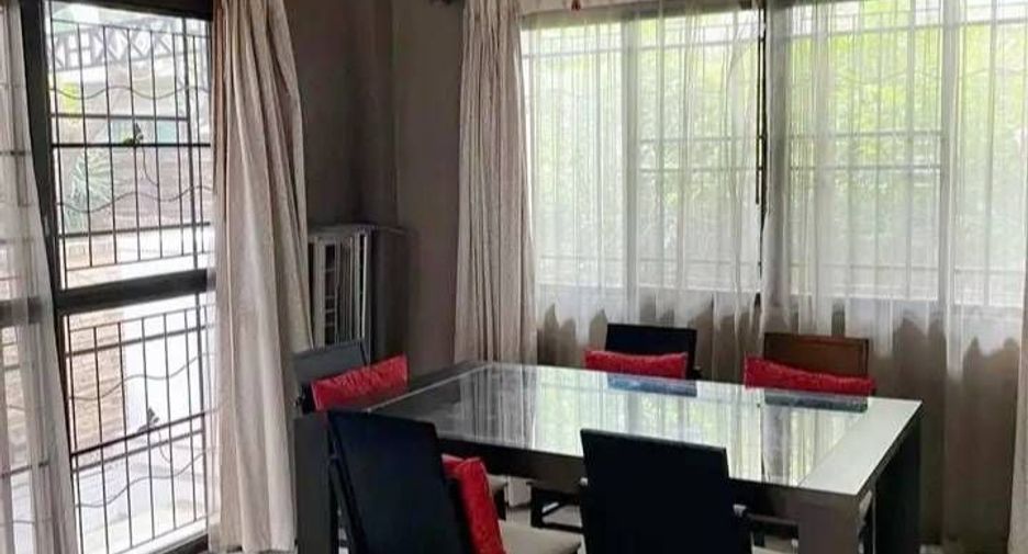 For rent 4 bed house in Pak Kret, Nonthaburi