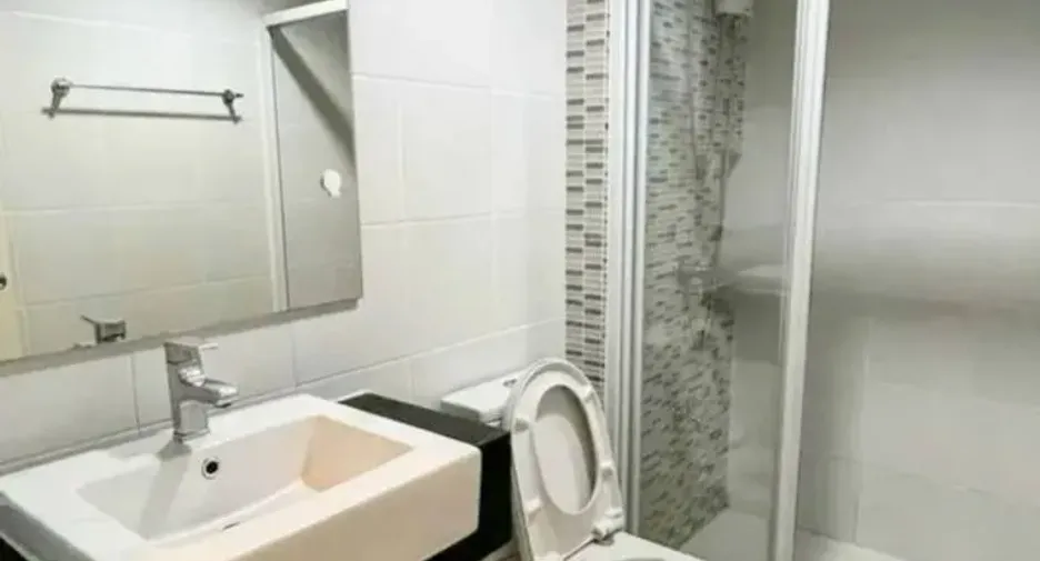 For rent 4 bed house in Pak Kret, Nonthaburi