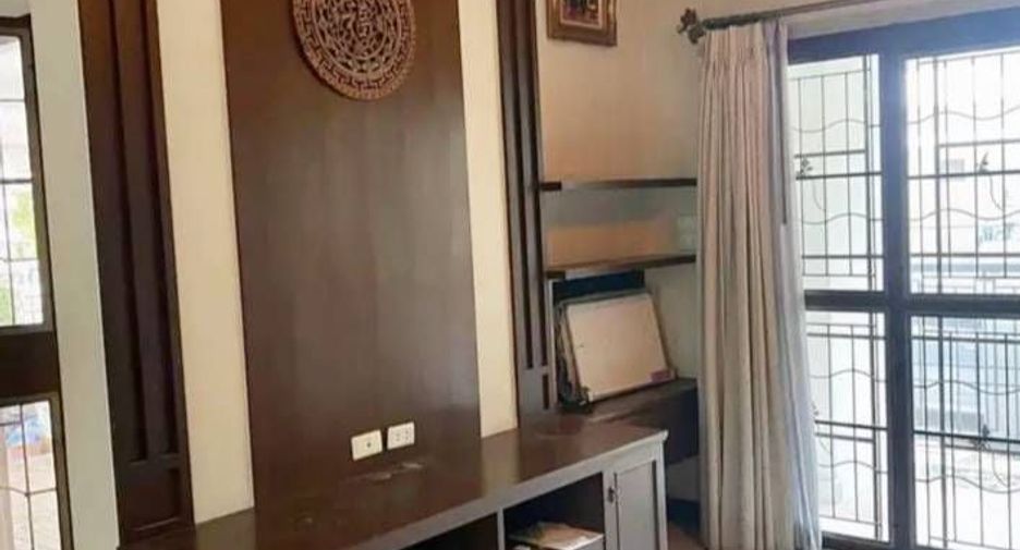 For rent 4 bed house in Pak Kret, Nonthaburi