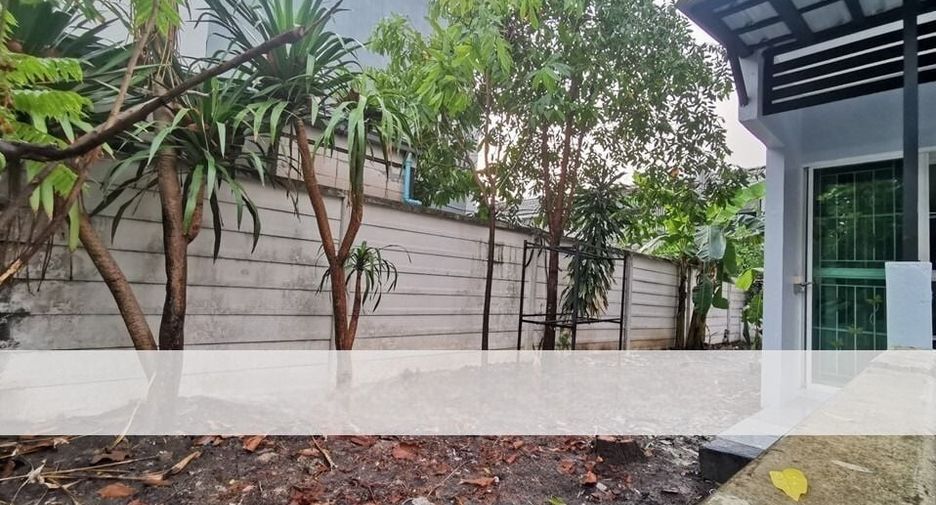 For rent 3 bed townhouse in Pak Kret, Nonthaburi