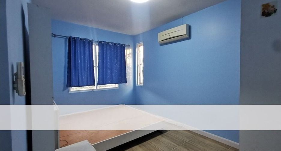 For rent 3 bed townhouse in Pak Kret, Nonthaburi