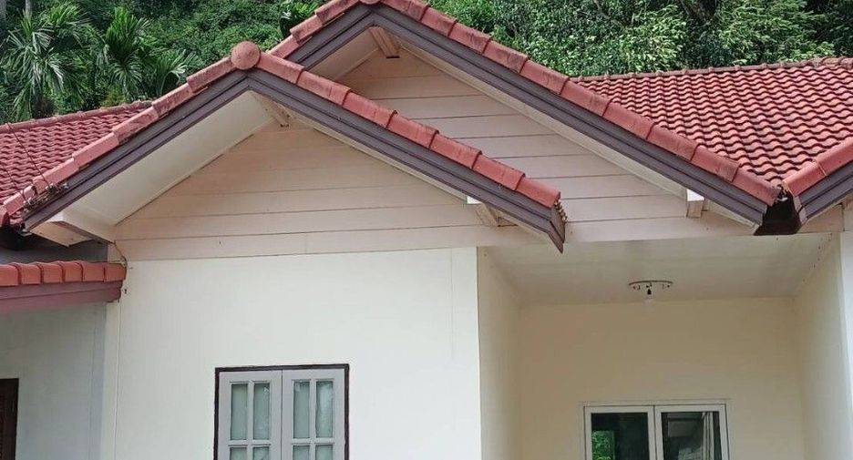 For sale 2 bed townhouse in Thung Song, Nakhon Si Thammarat
