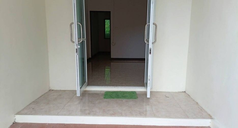For sale 2 bed townhouse in Thung Song, Nakhon Si Thammarat