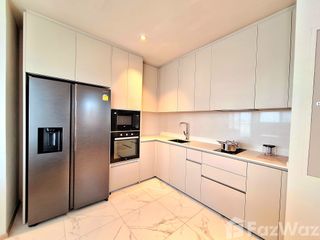 For rent 3 bed condo in Mueang Samut Prakan, Samut Prakan