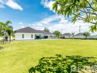 For sale 4 bed villa in Pran Buri, Prachuap Khiri Khan
