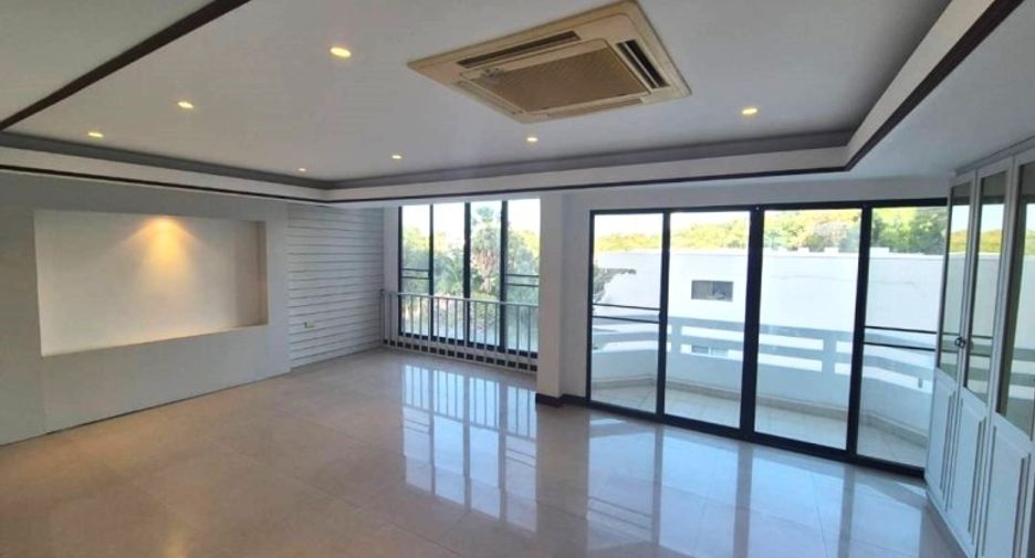 ขาย 8 เตียง บ้านเดี่ยว ใน บางละมุง, ชลบุรี