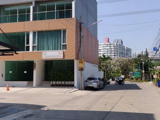 For rent 2 bed office in Pak Kret, Nonthaburi