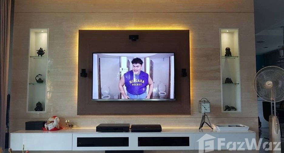 For sale 5 bed house in Bang Kruai, Nonthaburi