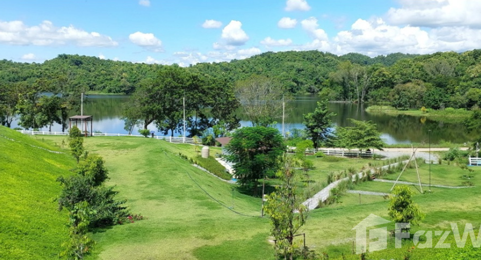 For sale 7 bed villa in Den Chai, Phrae