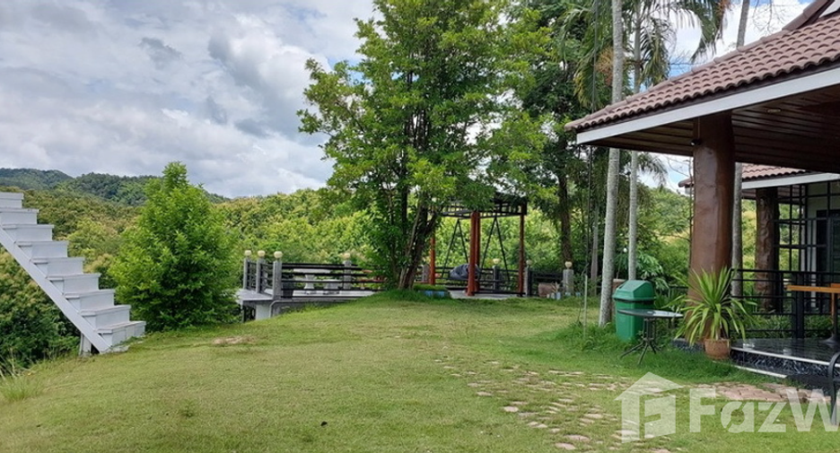 For sale 7 bed villa in Den Chai, Phrae