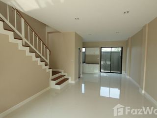 For sale 3 bed townhouse in Mueang Nakhon Pathom, Nakhon Pathom