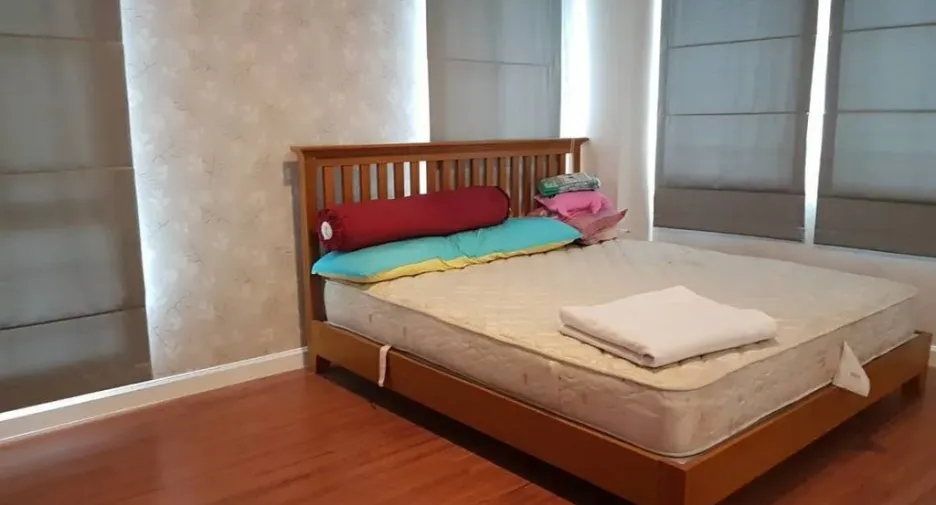 For sale 4 bed house in Pak Kret, Nonthaburi