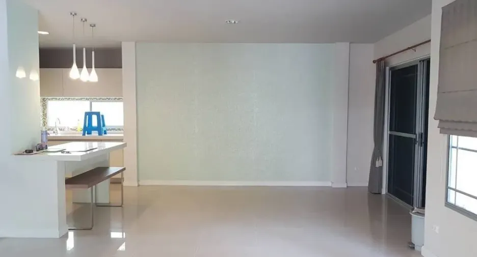 For sale 4 bed house in Pak Kret, Nonthaburi