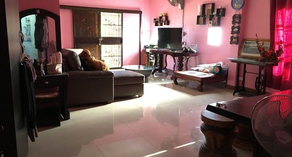 For sale 3 bed house in Mueang Uttaradit, Uttaradit
