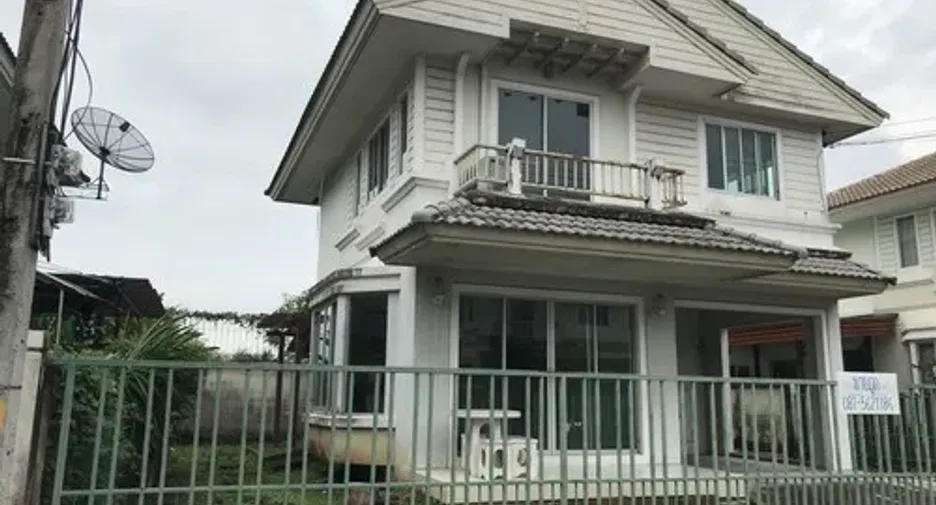 For rent 3 bed house in Krathum Baen, Samut Sakhon