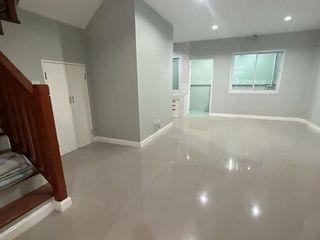 For sale 3 bed townhouse in Mueang Nakhon Pathom, Nakhon Pathom