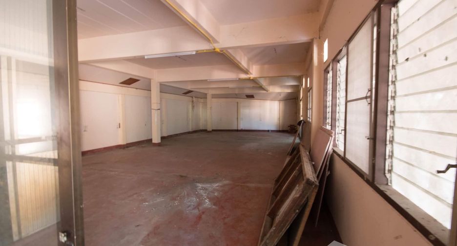 For sale 9 bed house in Mueang Chachoengsao, Chachoengsao
