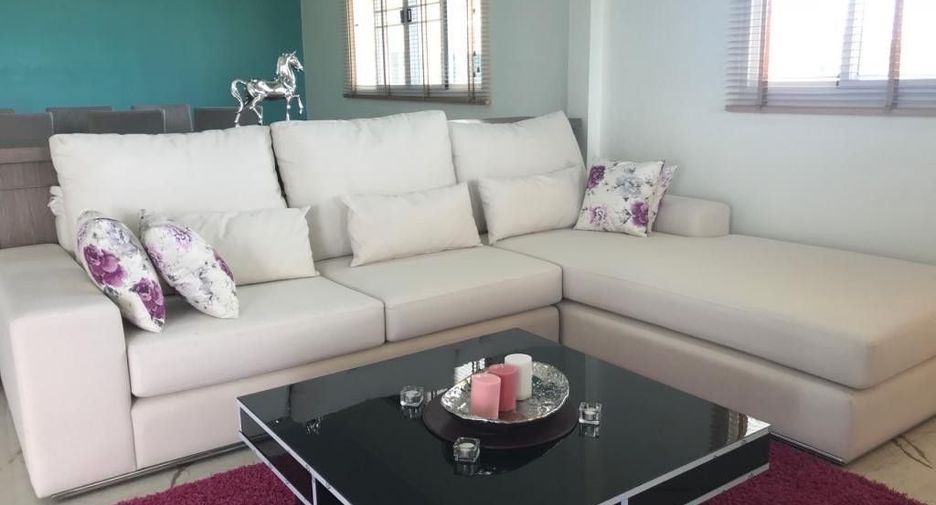 For sale 5 Beds house in Bang Rakam, Phitsanulok
