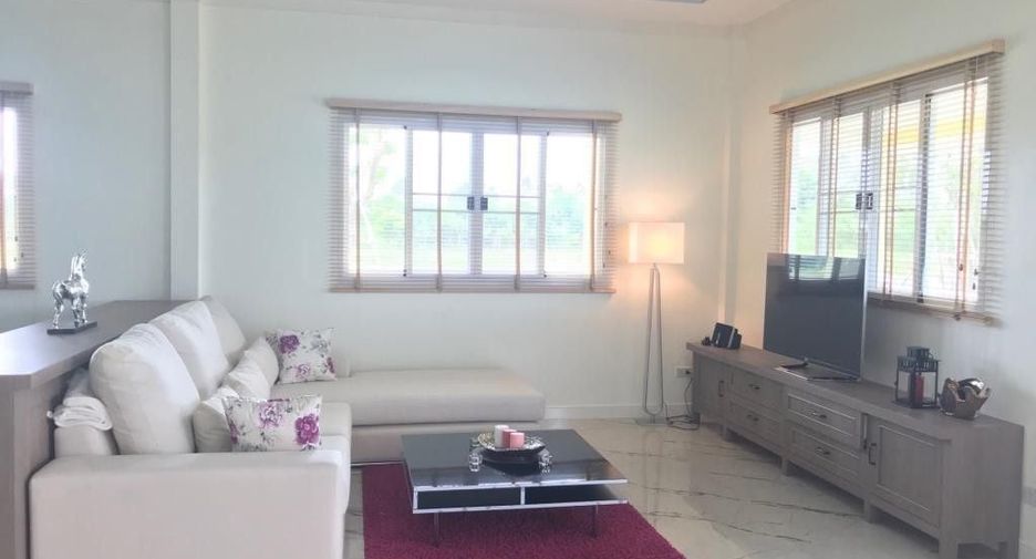 For sale 5 Beds house in Bang Rakam, Phitsanulok