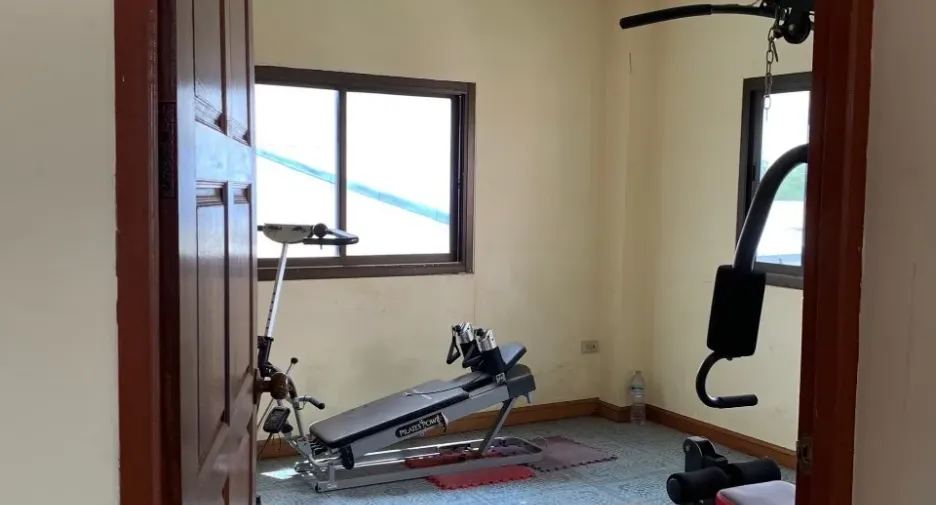 For sale 5 bed office in Nong Han, Udon Thani