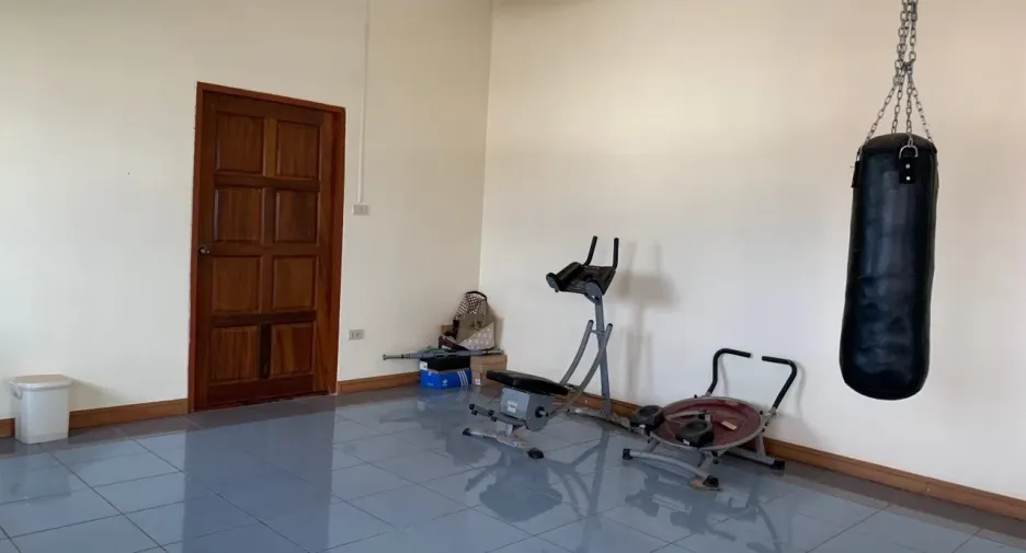 For sale 5 bed office in Nong Han, Udon Thani