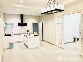 For sale 6 bed house in Mueang Samut Sakhon, Samut Sakhon