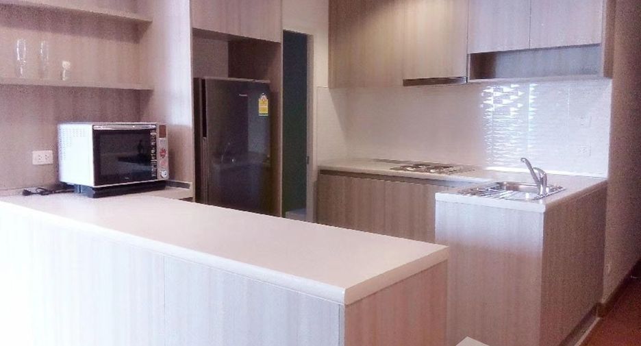 For sale 2 bed condo in Huai Khwang, Bangkok