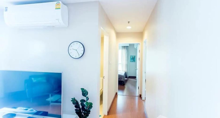 For sale 2 bed condo in Huai Khwang, Bangkok